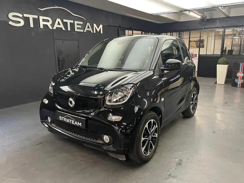 Noir Utilisé 2016 Smart ForTwo Cabrio Prime Cabriolet | 13 990 € - Image 1/4
