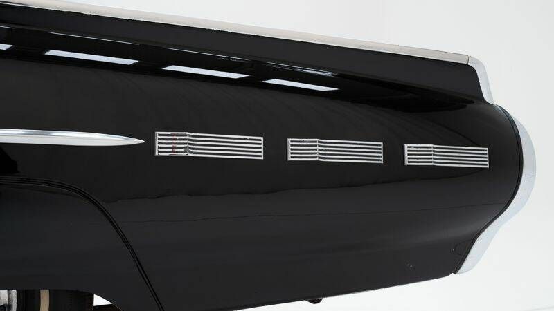 Image 4/4