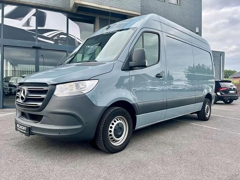 Gris Utilisé 2023 Mercedes Sprinter Van | 38 495 € (Prix cher) - Image 1/4