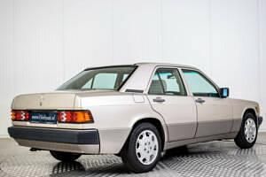 Occasion Mercedes 190 126 ch (92 kW) 1989 Gris Berline