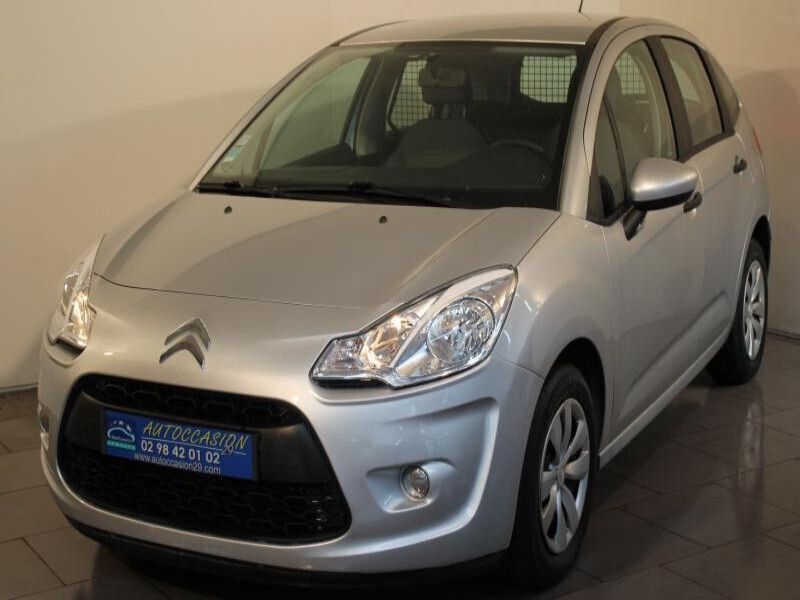 Gris Utilisé 2011 Citroën C3 Citadine | 7 490 € (Prix juste) - Image 1/4