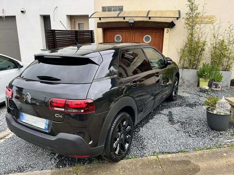 Noir Utilisé 2019 Citroën C4 Cactus PureTech Citadine | 6 500 € (Prix assez cher) - Image 1/4
