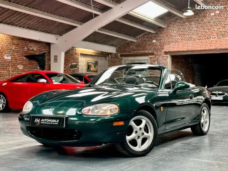 Vert Utilisé 2000 Mazda MX5 Cabriolet | 11 980 € - Image 1/4