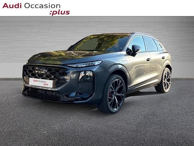 Gris daytona nacré Utilisé 2026 Audi Q3 Design SUV | 74 900 € - Image 1/4