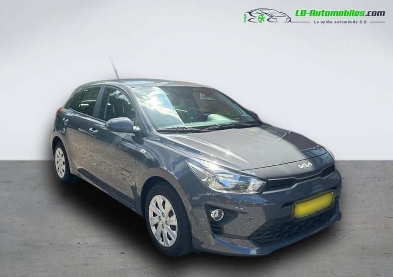 Utilisé 2021 Kia Rio Citadine | 16 600 € (Prix juste) - Image 1/4