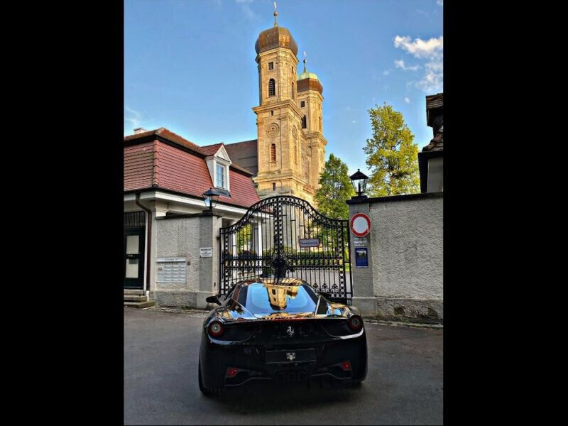 Image 3/4