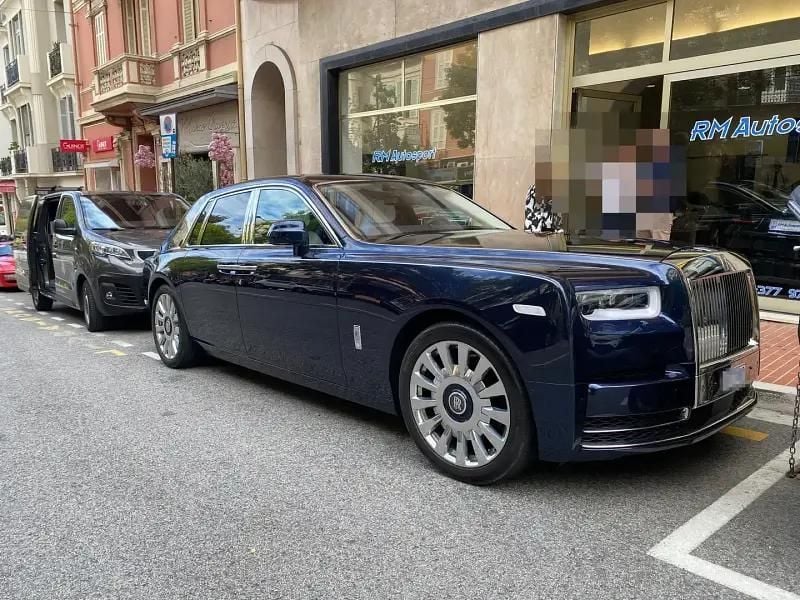 Bleu Utilisé 2019 Rolls Royce Phantom Berline | 414 900 € - Image 1/2