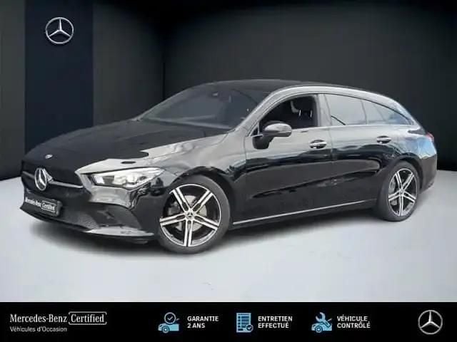 Noir Utilisé 2022 Mercedes CLA180 Progressive Berline | 27 390 € - Image 1/4