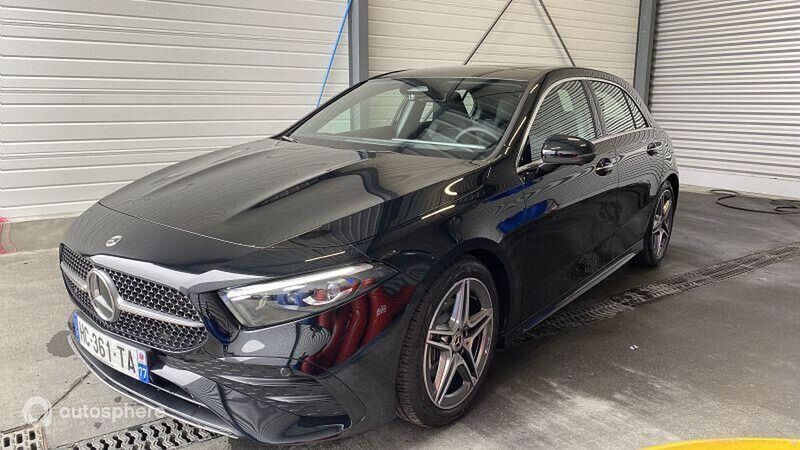 Noir Utilisé 2025 Mercedes A200 AMG line Berline | 44 990 € - Image 1/4