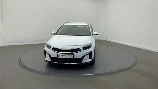 Occasion Kia XCeed Active 120 ch (88 kW) 2023 Blanc SUV