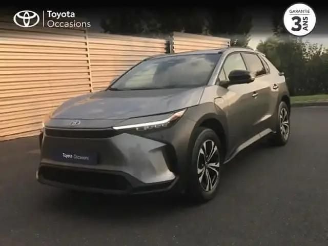 Gris fonce Occasion 2023 Toyota bZ4X SUV | 31 900 € (Bon prix) - Image 1/4