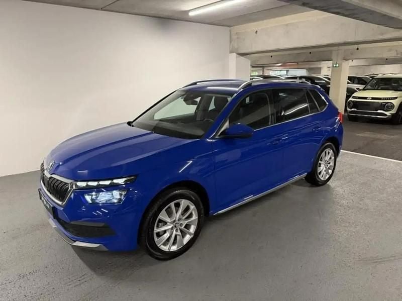 Bleu Occasion 2023 Skoda Kamiq Ambition SUV | 18 990 € (Bon prix) - Image 1/4