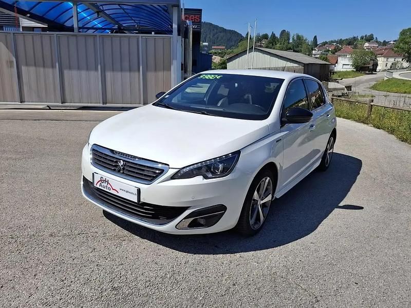 Blanc Occasion 2015 Peugeot 308 GT-line Berline | 9 980 € - Image 1/4
