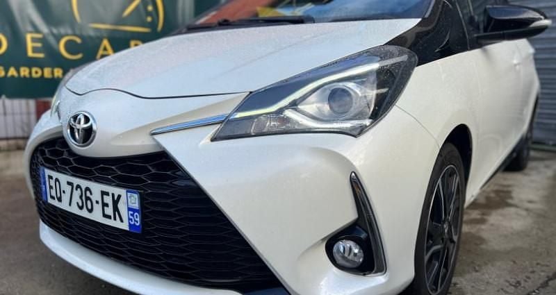 Blanc Utilisé 2017 Toyota Yaris Citadine | 12 590 € (Prix juste) - Image 1/4