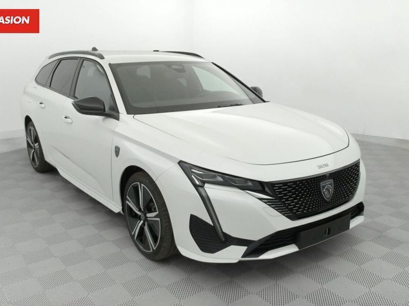 Blanc Utilisé 2022 Peugeot 308 GT Break | 31 900 € - Image 1/4