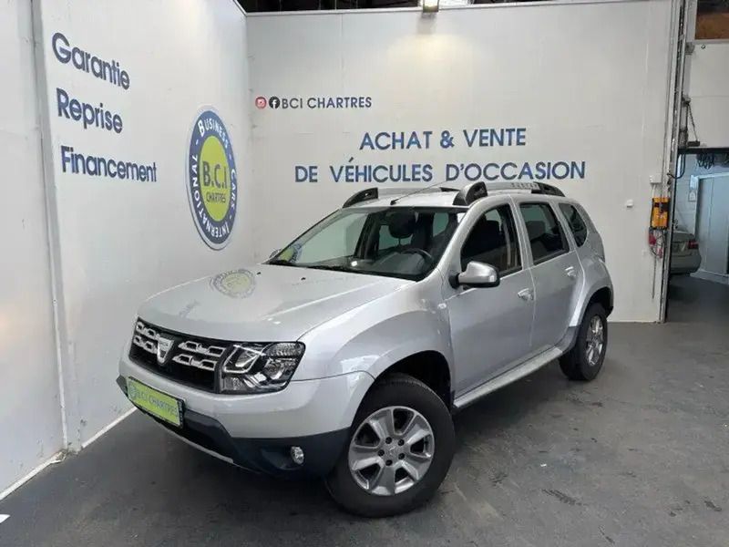 Gris Utilisé 2015 Dacia Duster Prestige SUV | 11 390 € (Prix juste) - Image 1/4