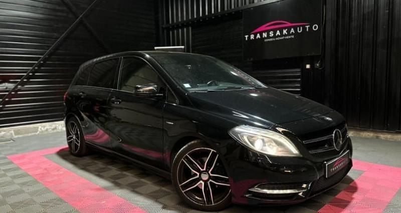 Utilisé 2012 Mercedes B180 Monospace | 7 990 € - Image 1/4