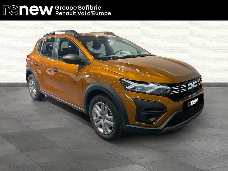 Occasion Dacia Sandero Essentiel 2023 Orange Citadine