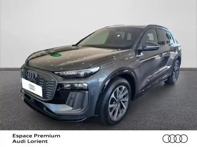 Gris Occasion 2025 Audi Q6 e-tron S-Line SUV | 75 779 € - Image 1/4