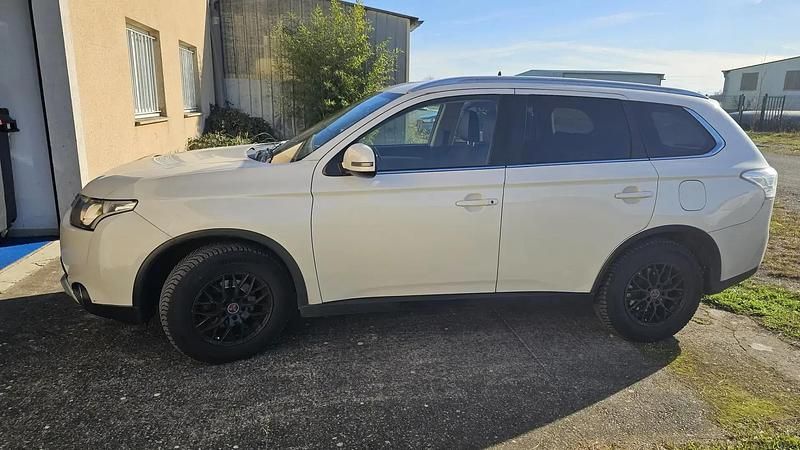 Occasion Mitsubishi Outlander Intense 160 ch (117 kW) 2014 SUV