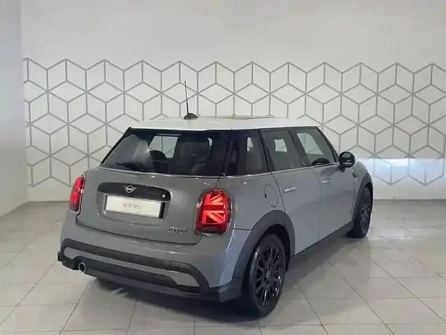 Occasion Mini Cooper Hatch 136 ch (100 kW) 2022 Moonwalk grey Citadine