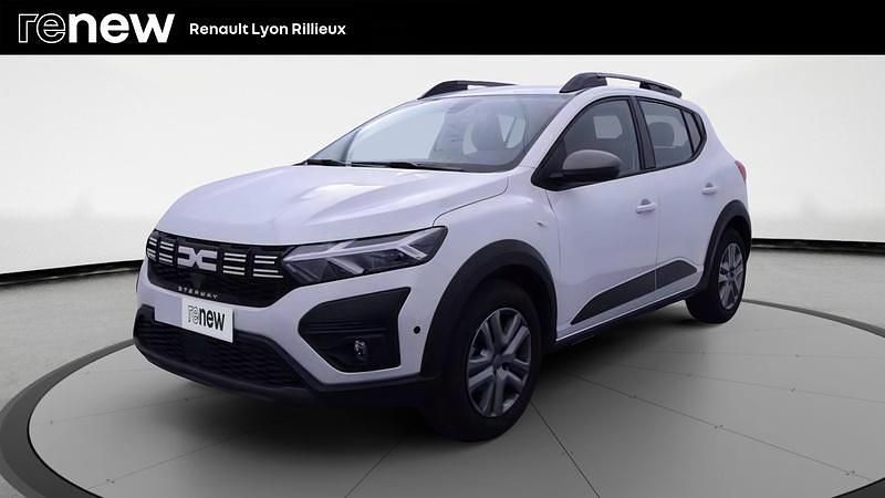 Blanc Utilisé 2024 Dacia Sandero Expression Citadine | 14 790 € (Prix juste) - Image 1/4