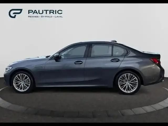 Mineralgrau Occasion 2021 BMW 330 Luxury Line Berline | 27 980 € - Image 1/3