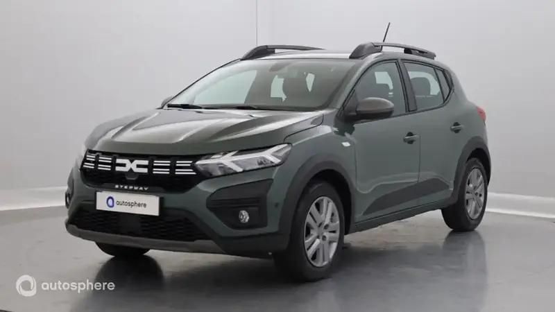 Gris Utilisé 2023 Dacia Sandero Expression Citadine | 14 999 € (Prix juste) - Image 1/4