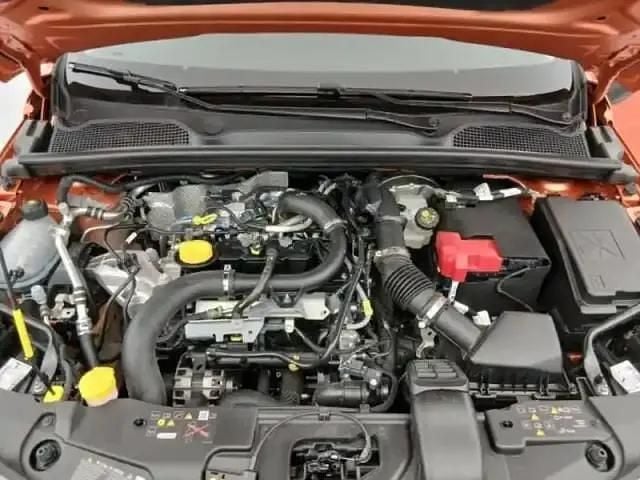 Occasion Renault Clio V Evolution 2024 Orange Berline