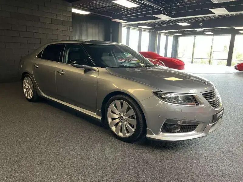 Gris Utilisé 2010 Saab 9-5 Berline | 38 990 € - Image 1/4