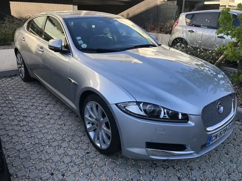 Utilisé 2012 Jaguar XF Berline | 8 700 € - Image 1/4