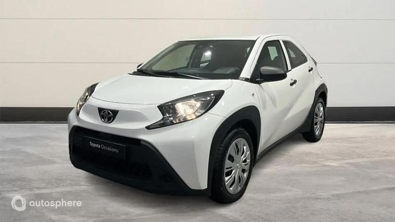Blanc Occasion 2023 Toyota Aygo X Active SUV | 14 499 € (Prix juste) - Image 1/4