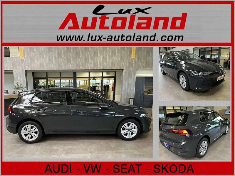 Gris Utilisé 2024 VW Golf VIII Life Berline | 23 076 € (Bon prix) - Image 1/4