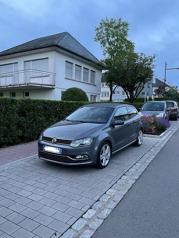 Utilisé 2015 VW Polo Comfortline Berline | 8 800 € (Prix cher) - Image 1/4