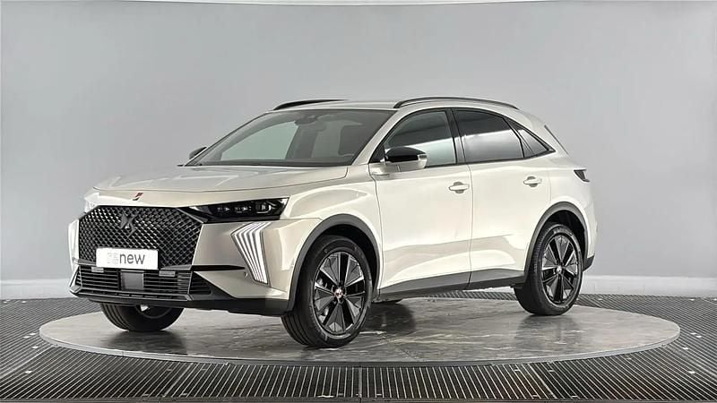 Gris Utilisé 2024 DS Automobiles DS7 Crossback Performance Line Plus SUV | 30 490 € (Super prix) - Image 1/4