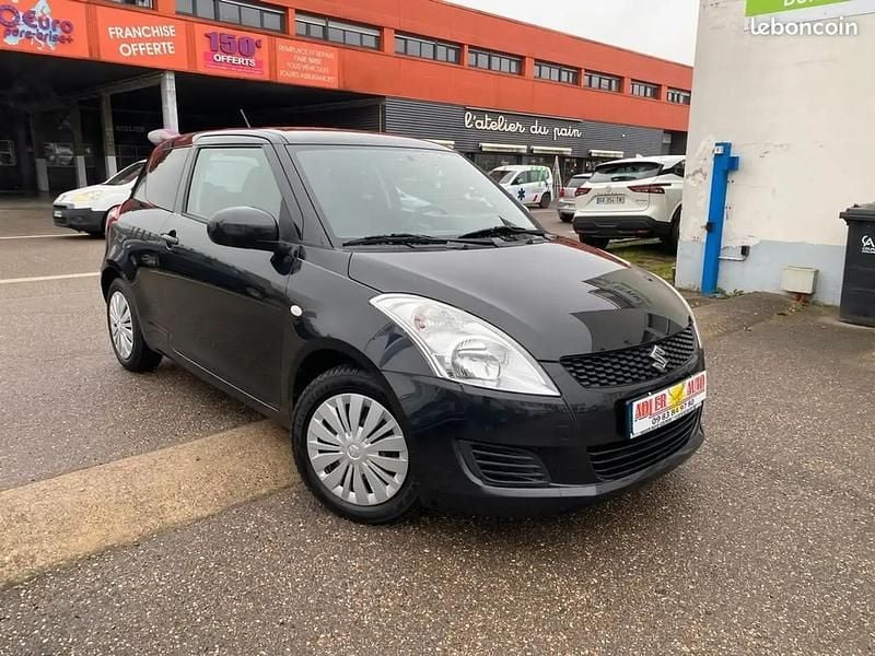 Noir Utilisé 2012 Suzuki Swift GLX Berline | 5 990 € (Super prix) - Image 1/4
