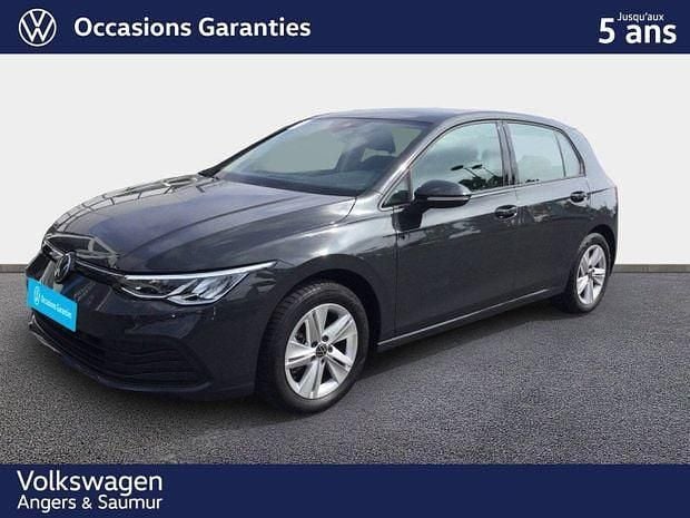 Gris Utilisé 2023 VW Golf VIII Life | 23 986 € (Prix juste) - Image 1/4
