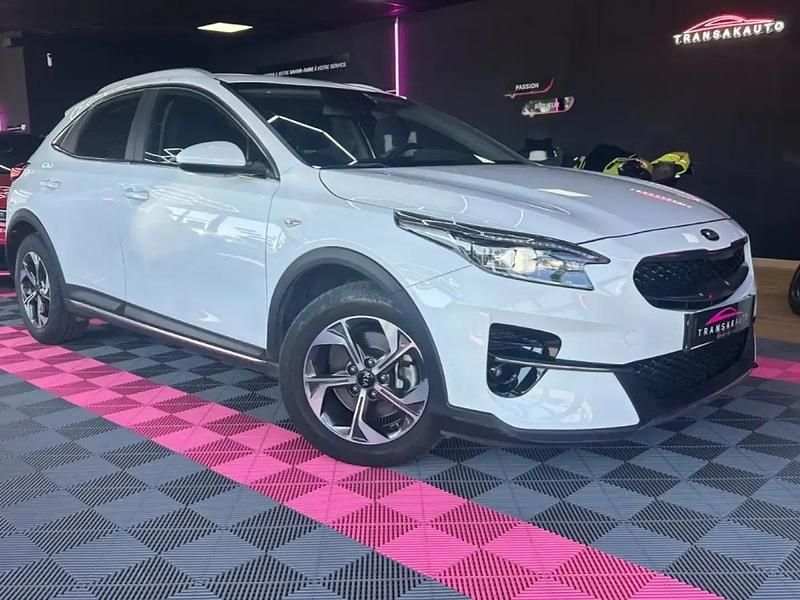 Blanc Utilisé 2020 Kia XCeed Active SUV | 16 990 € - Image 1/4