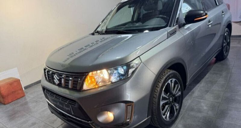 Gris Utilisé 2018 Suzuki Vitara Style SUV | 17 650 € (Bon prix) - Image 1/4
