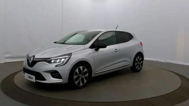 Gris Utilisé 2023 Renault Clio V Intens Citadine | 15 290 € (Prix juste) - Image 1/4