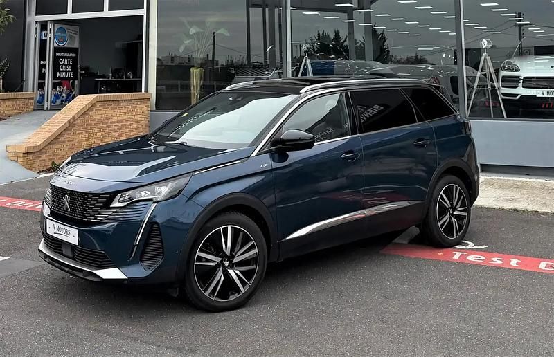 Bleu Utilisé 2021 Peugeot 5008 GT SUV | 27 990 € (Prix cher) - Image 1/4