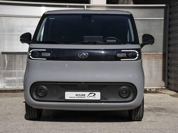 Gris Nouvelle 2024 Maxus eDeliver 5 Van | 35 990 € - Image 1/4