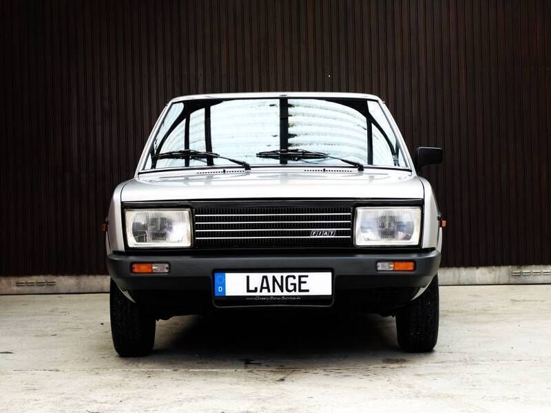 Argent Utilisé 1978 Fiat 131 Berline | 18 980 € - Image 1/4