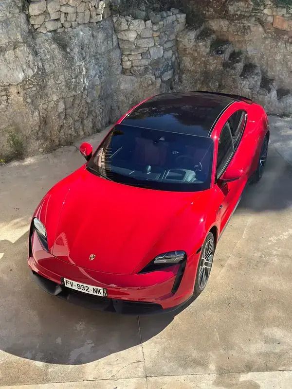Rouge Utilisé 2020 Porsche Taycan Turbo Berline | 75 000 € - Image 1/4