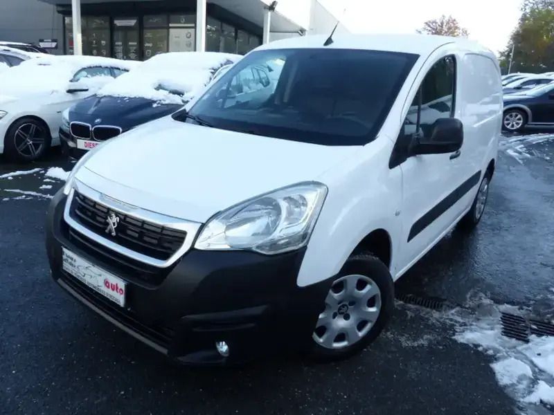 Blanc Utilisé 2016 Peugeot Partner Monospace | 10 490 € (Prix juste) - Image 1/4