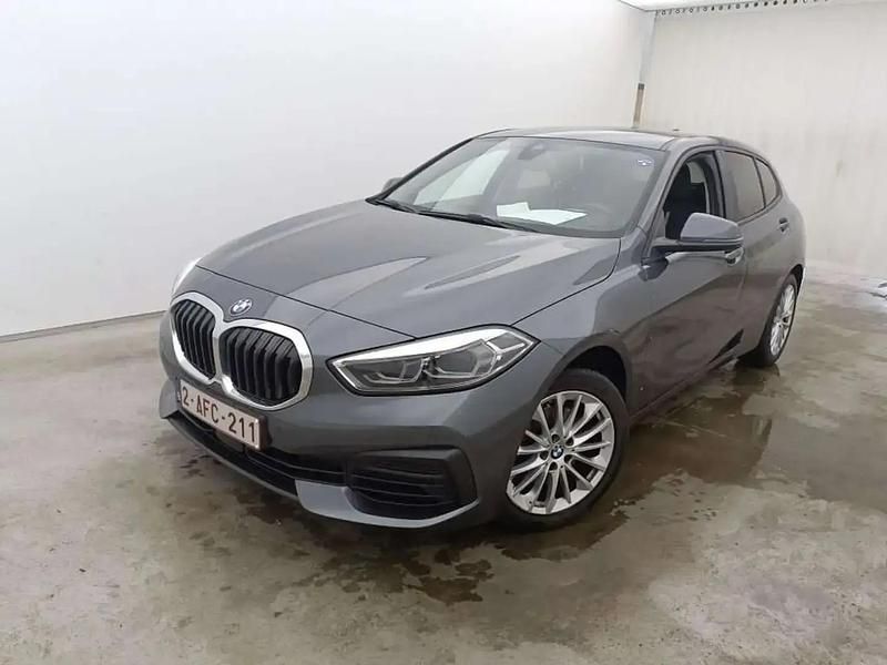 Gris Utilisé 2021 BMW 118 Sport Line Citadine | 19 290 € (Super prix) - Image 1/2
