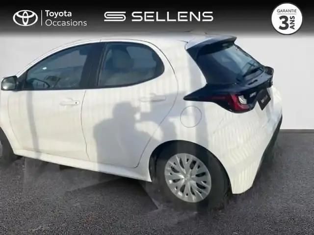 Occasion Toyota Yaris Hybrid 116 ch (85 kW) 2023 Blanc Berline