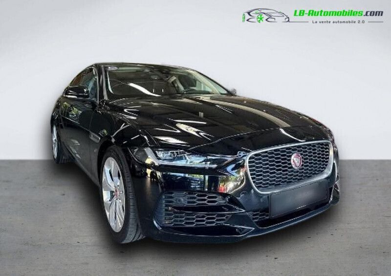 Utilisé 2020 Jaguar XE Berline | 27 200 € - Image 1/4