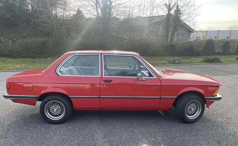 Occasion BMW 320 122 ch (89 kW) 1978 Rouge Coupé