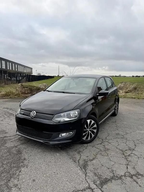 Occasion 2015 VW Polo Berline | 7 990 € (Super prix) - Image 1/4